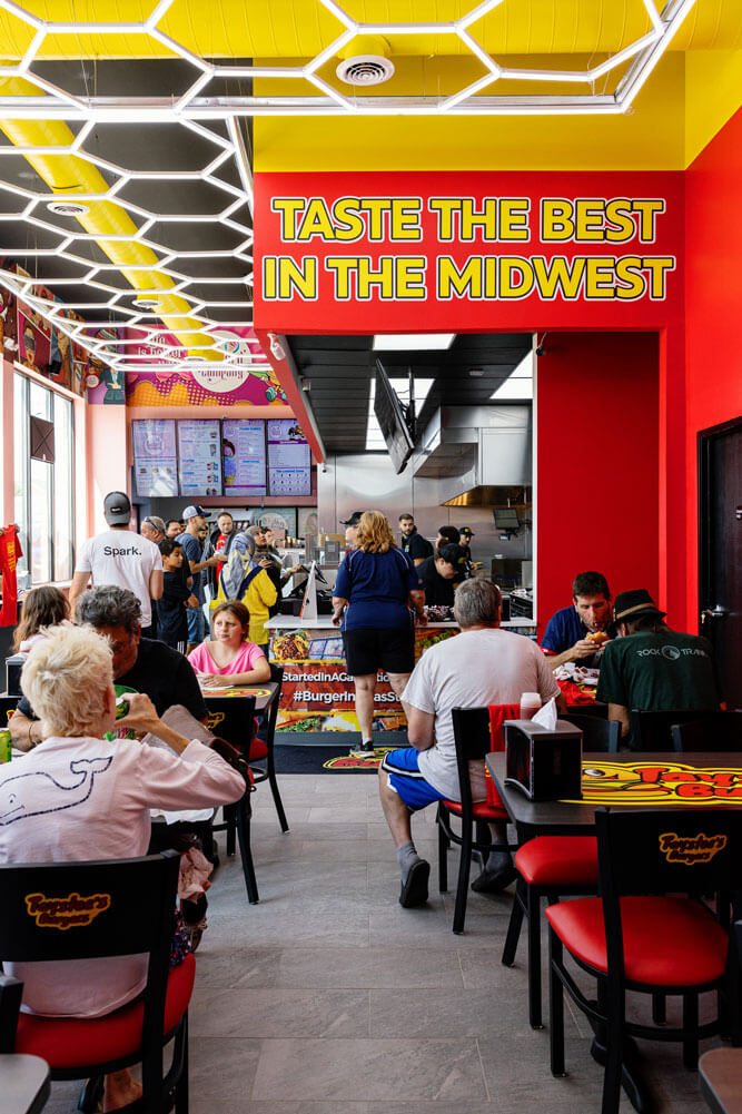 Get the Best Burgers in the Southgate Area at Taystee's Burgers - TaysteesSouthgate-128%20(1)